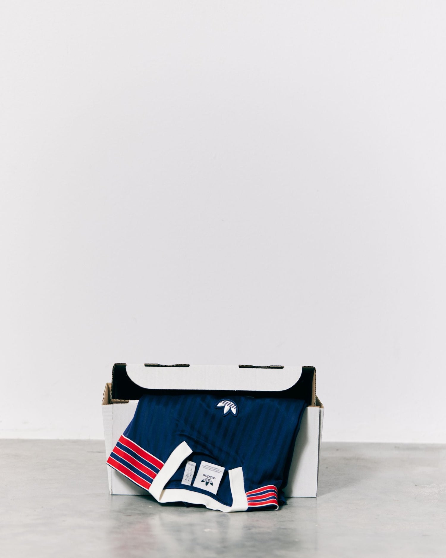 adidas Originals Arsenal Terrace Icons Erkek T-Shirt