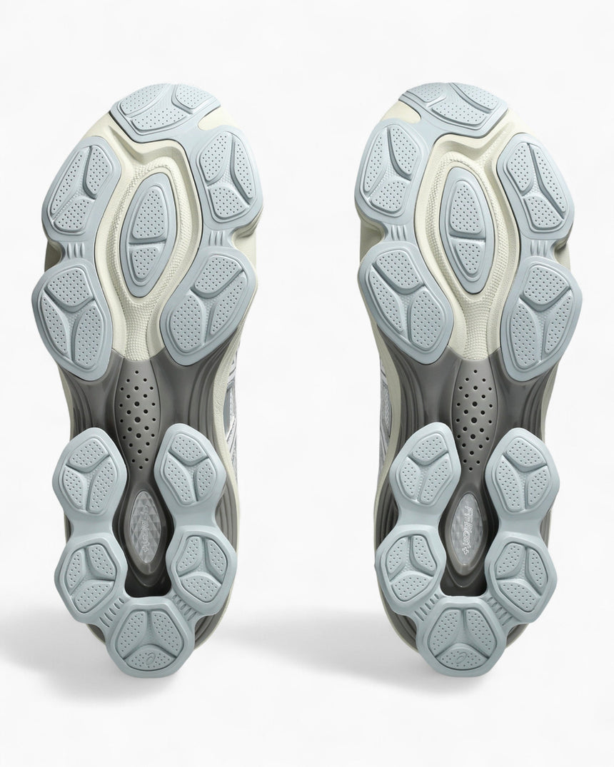 Asics GEL-Kinetic Fluent Kadın Sneaker