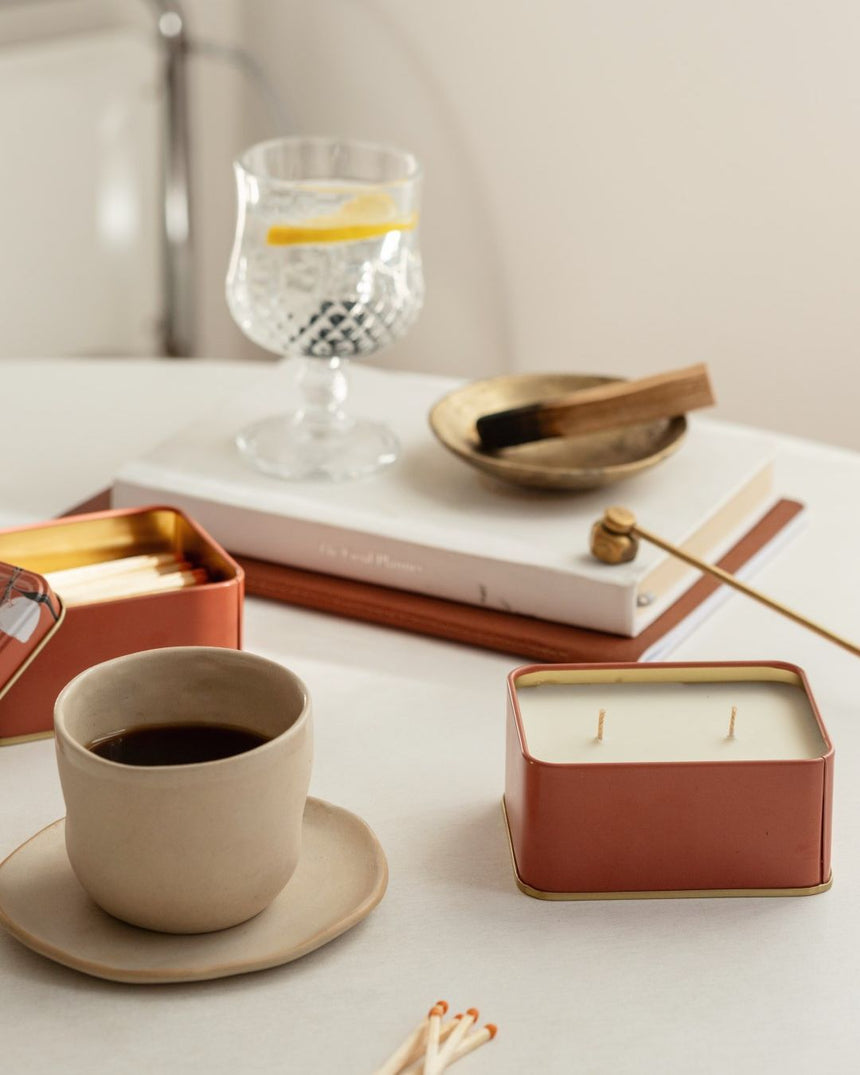 Echoes Lab Peach Blossom Teneke Mum 200 gr