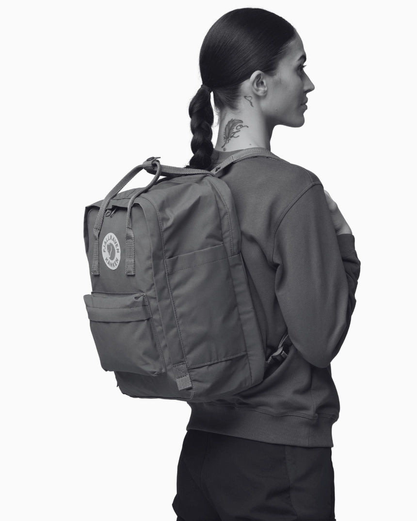 Fjällräven Kånken Laptop 15" Sırt Çantası Frost Green