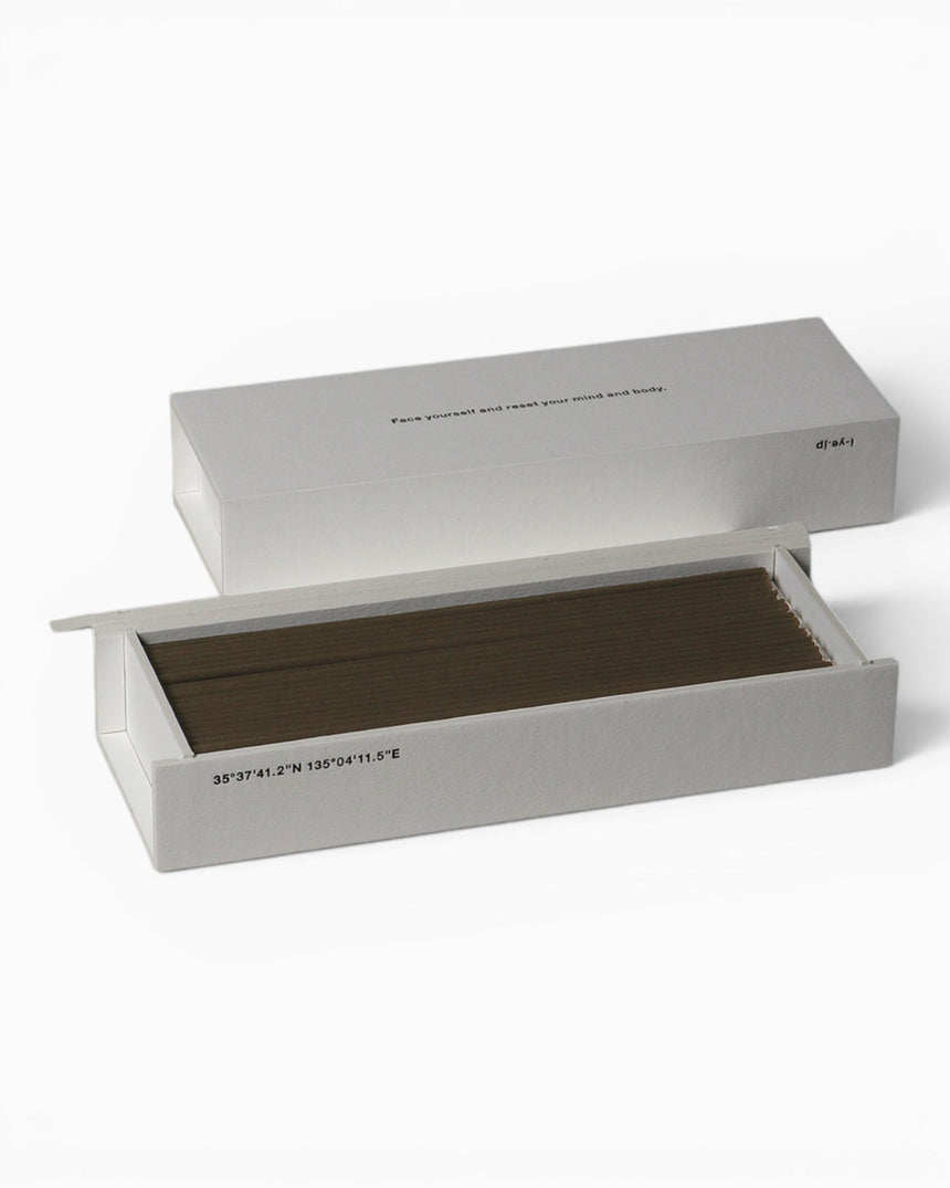 IYÉ IYÉ incense No.001 Noble Agarwood