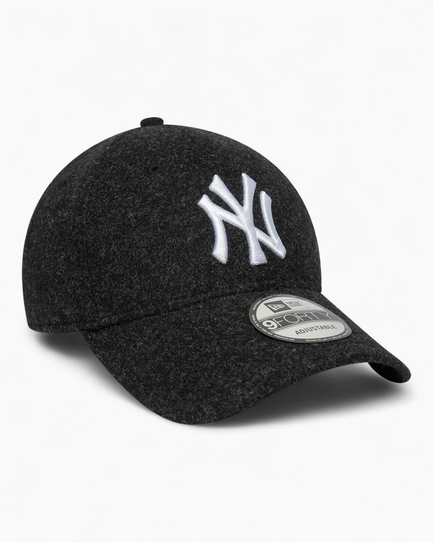 New Era NY Yankees Melton Wool 9FORTY Şapka Black