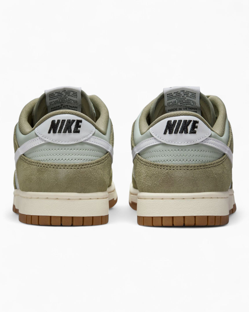Nike Dunk Low Retro SE Sneaker