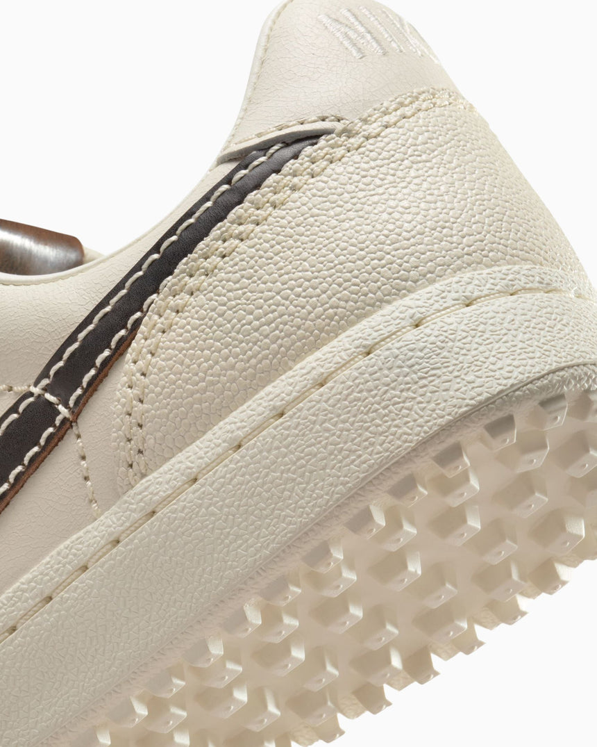 Nike Field General Sneaker