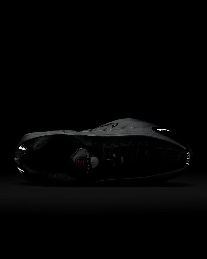 Nike Shox R4 Kadın Sneaker