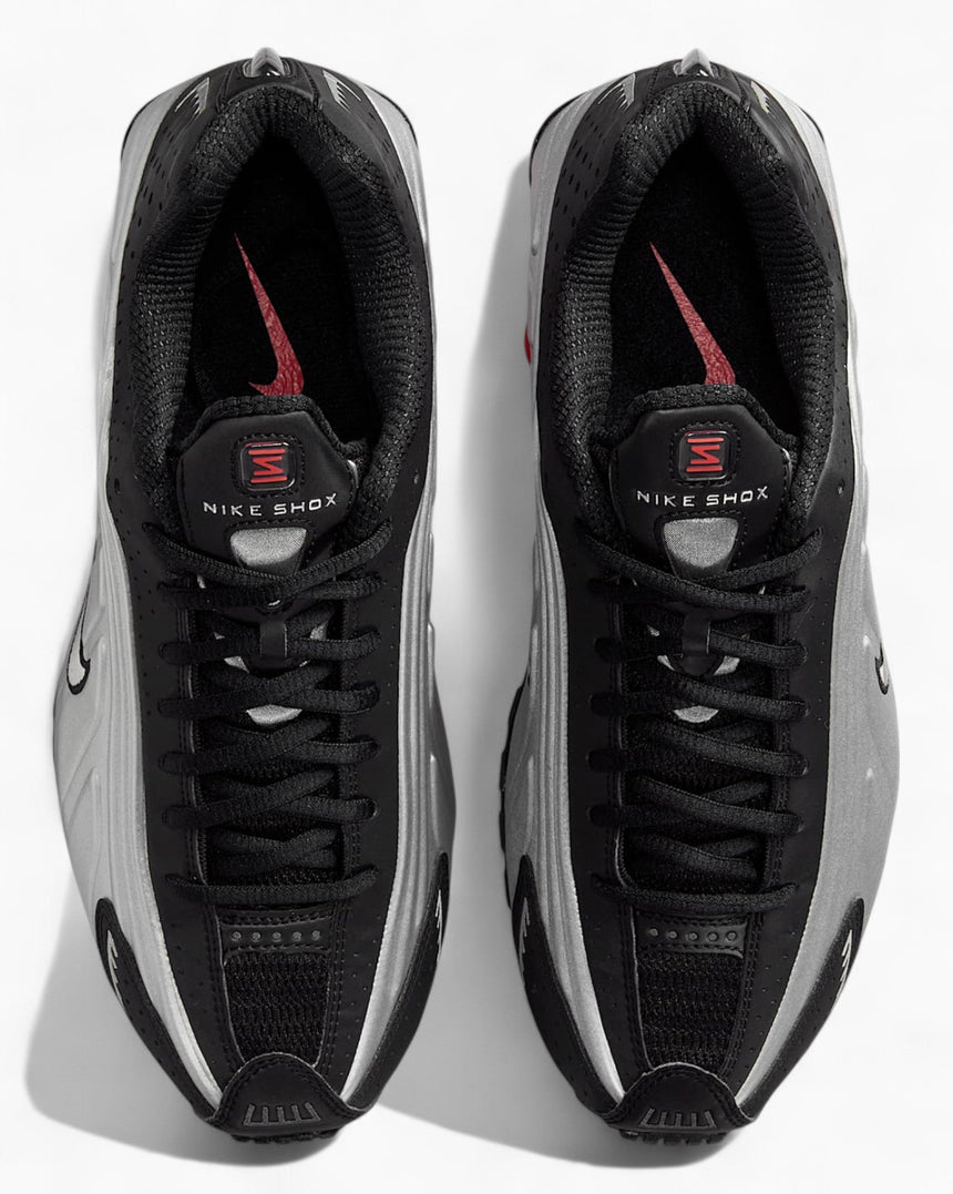 Nike Shox R4 Kadın Sneaker