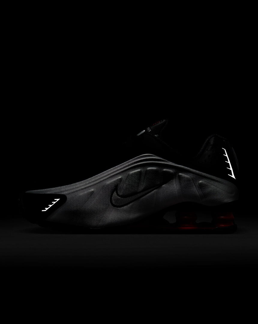Nike Shox R4 Kadın Sneaker