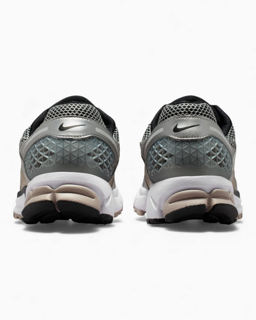 Nike Zoom Vomero 5 Erkek Sneaker