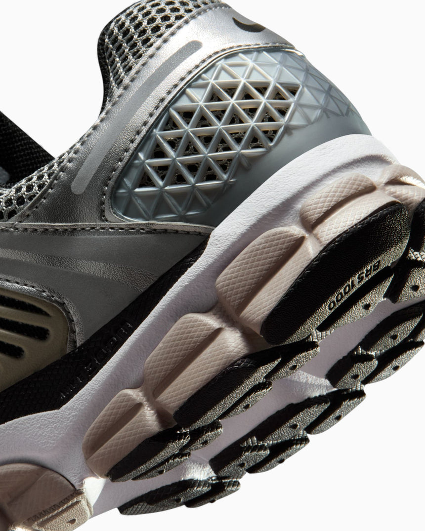 Nike Zoom Vomero 5 Erkek Sneaker