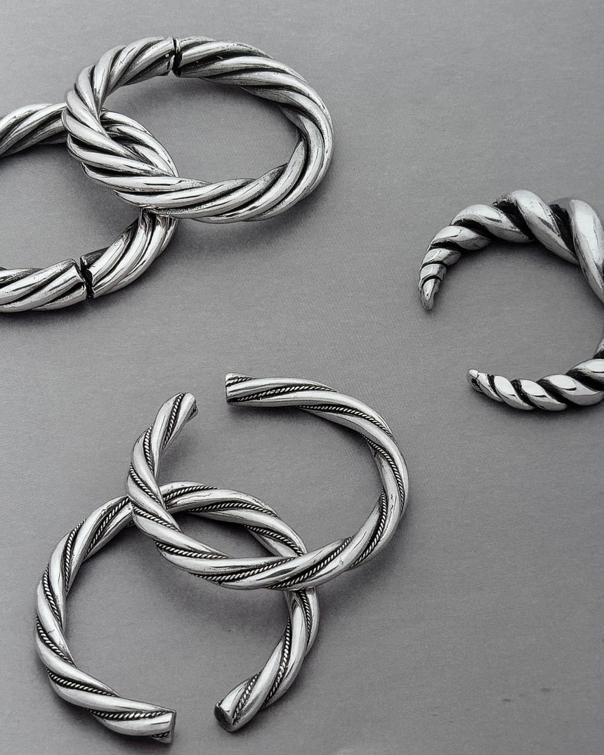 Pestil Books for vitruta A World of Bracelets