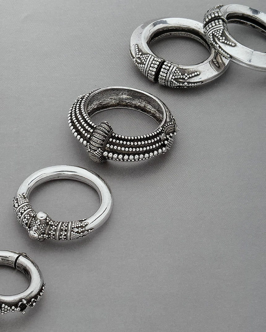 Pestil Books for vitruta A World of Bracelets