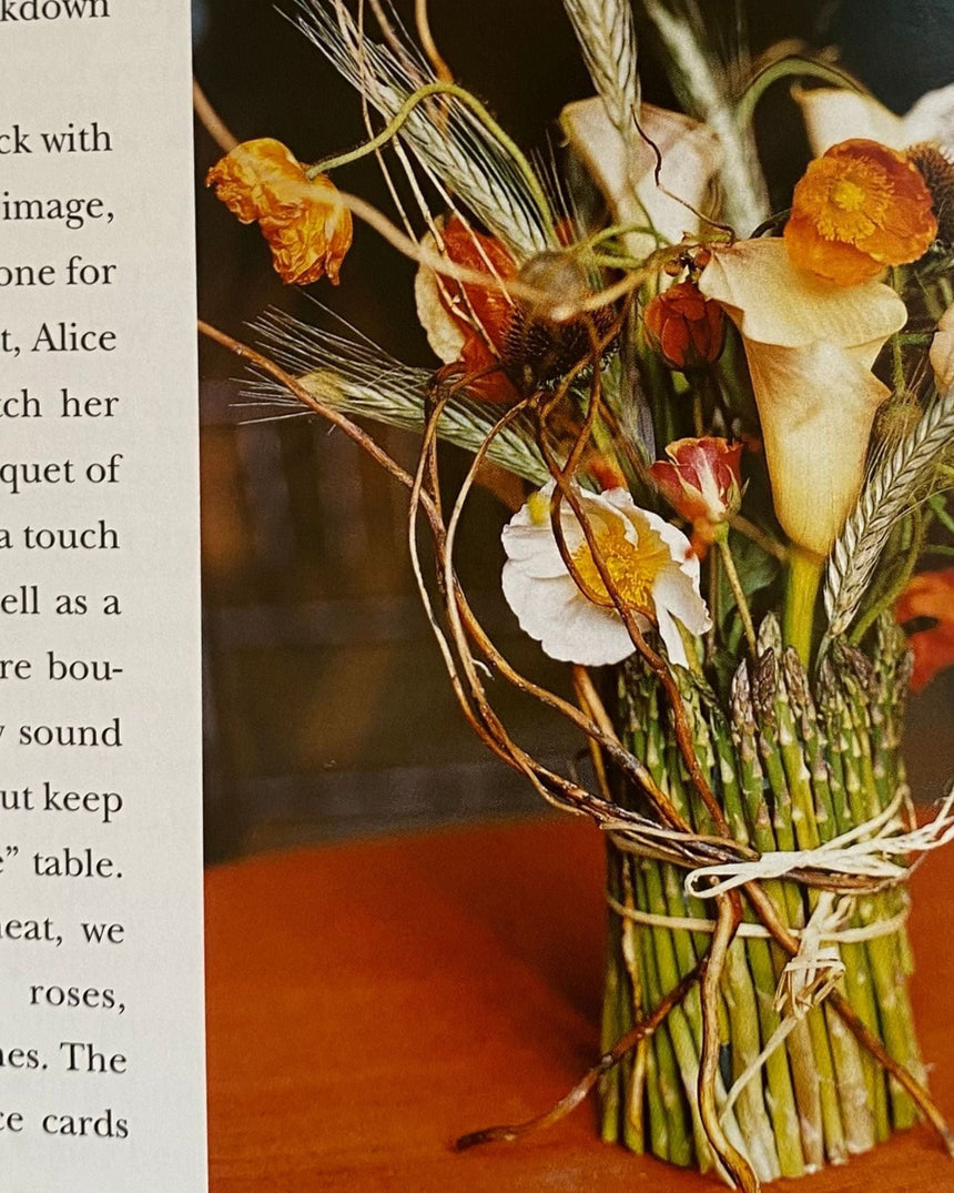 Pestil Books for vitruta America Entertains: A Year of Imaginative Parties