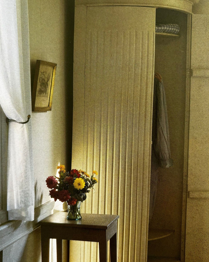 Pestil Books for vitruta Creating the Look: Swedish Style