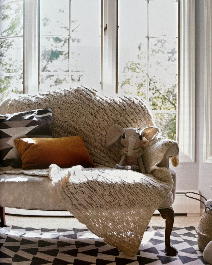 Pestil Books for vitruta Design Mom