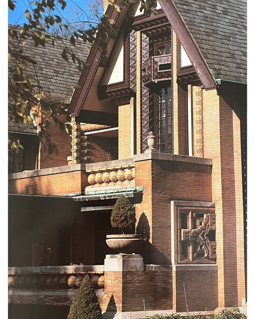 Pestil Books for vitruta Frank Lloyd Wright