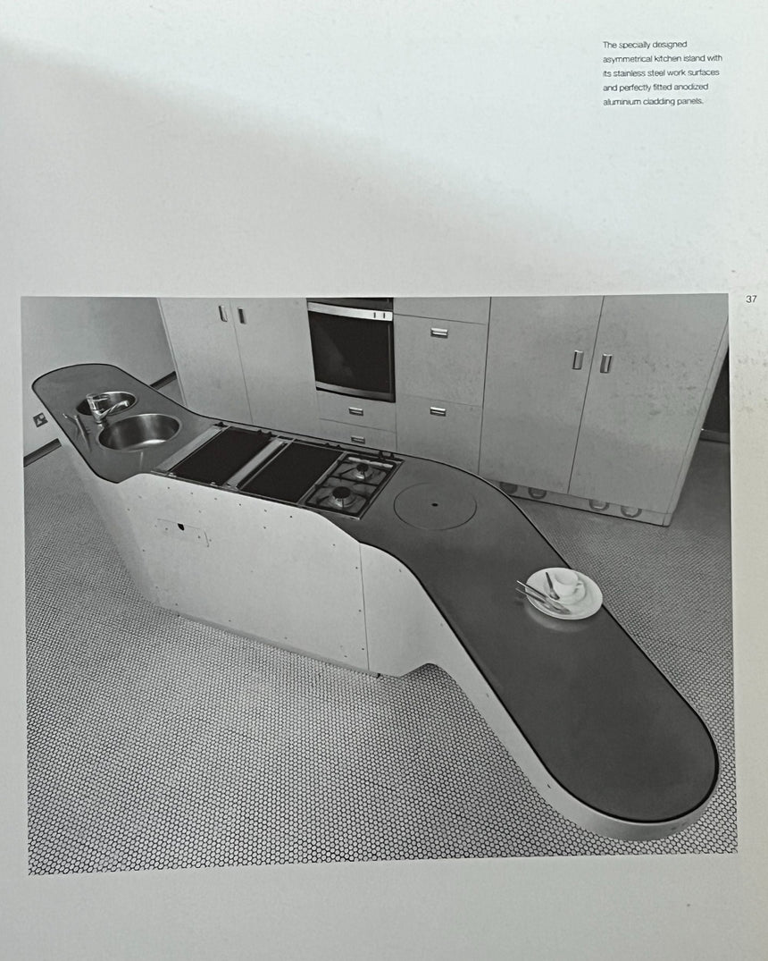 Pestil Books for vitruta Hauer-King House Systems