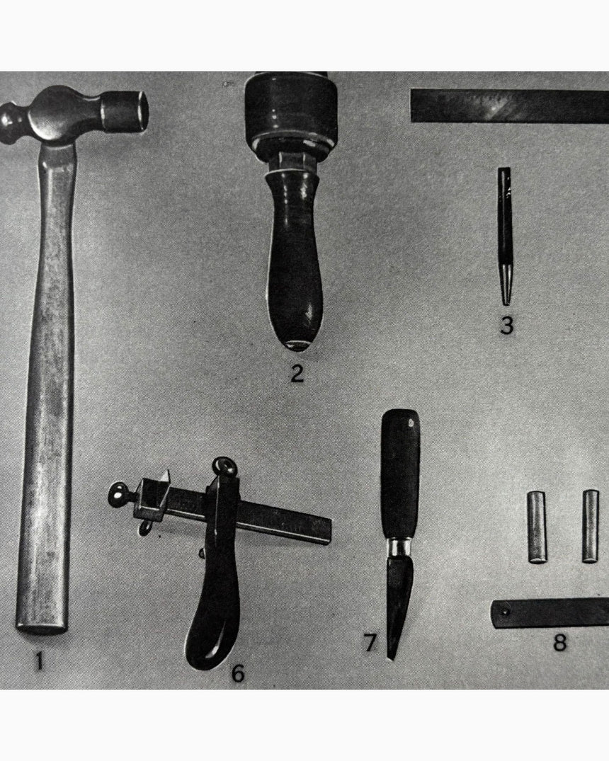 Pestil Books for vitruta Leather Tooling & Carving