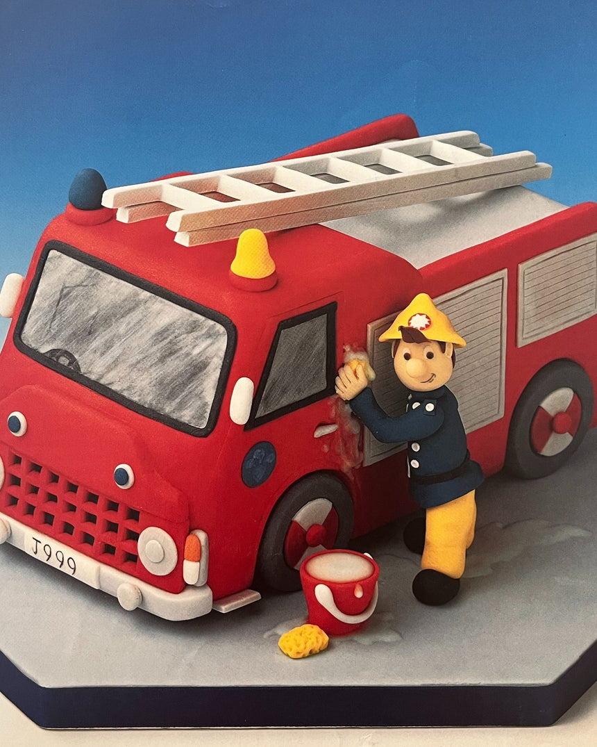 Pestil Books for vitruta Loveable Character Cakes