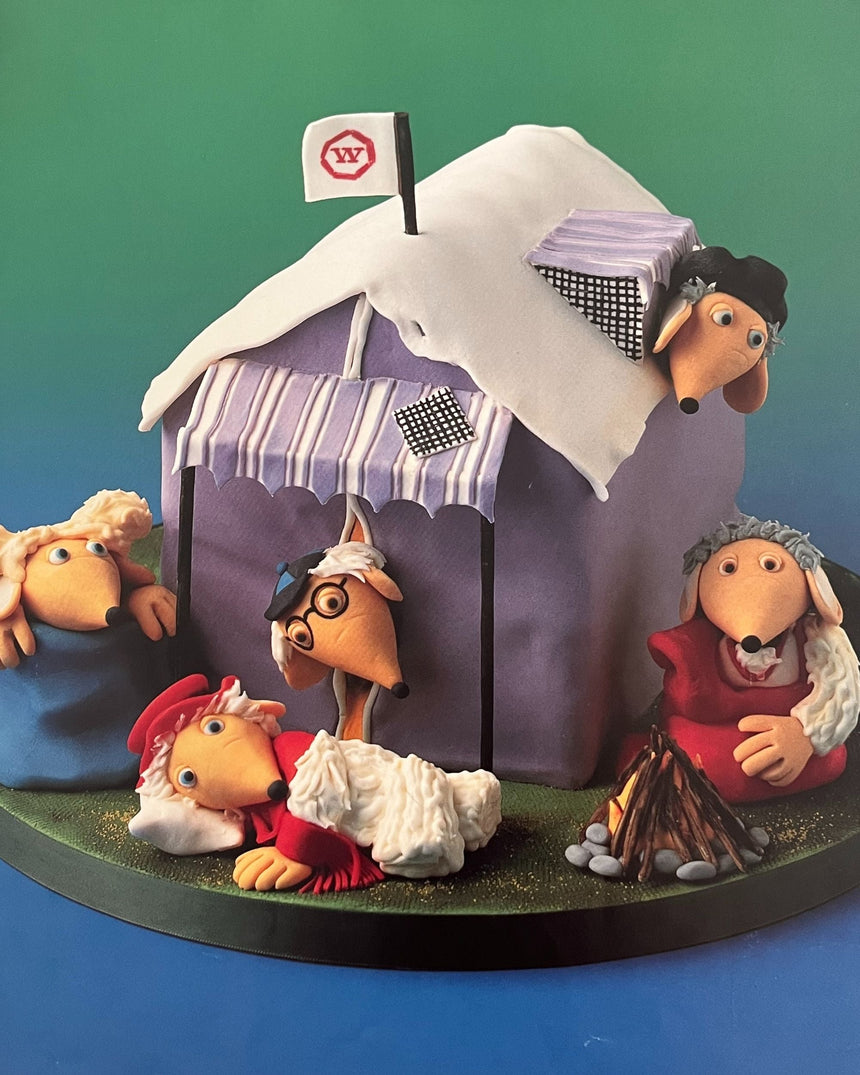 Pestil Books for vitruta Loveable Character Cakes