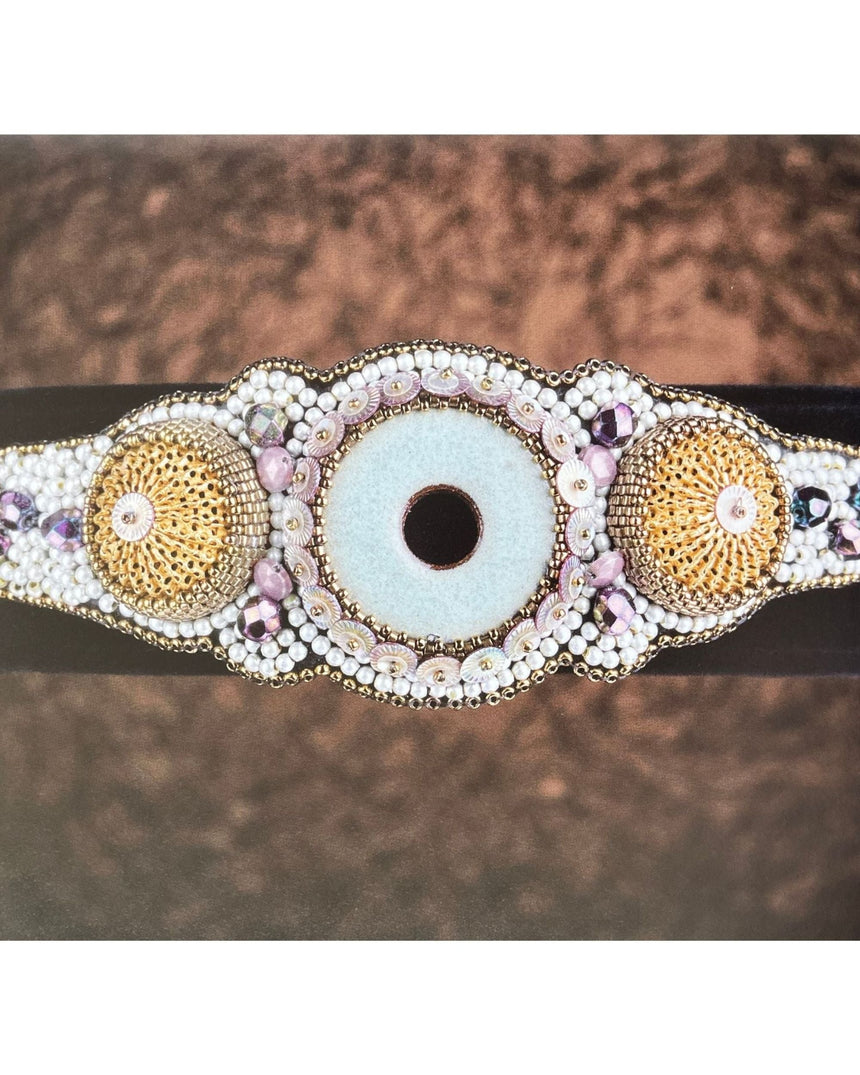 Pestil Books for vitruta Sherry Serafinis Sensational Bead Embroidery 25 Inspiring Jewelry Projects