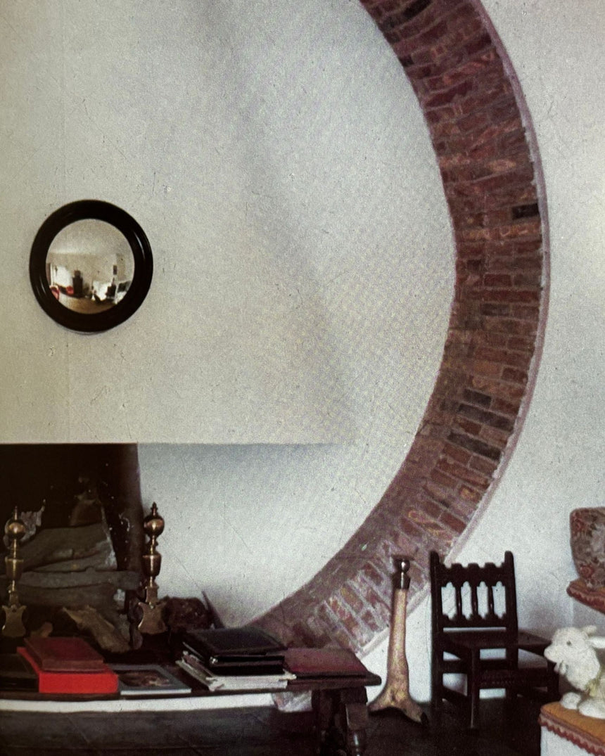 Pestil Books for vitruta The World of Salvador Dali