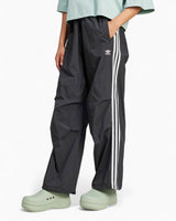 adidas Originals Adicolor 3-Stripes Woven Parachute Kadın Pantolon