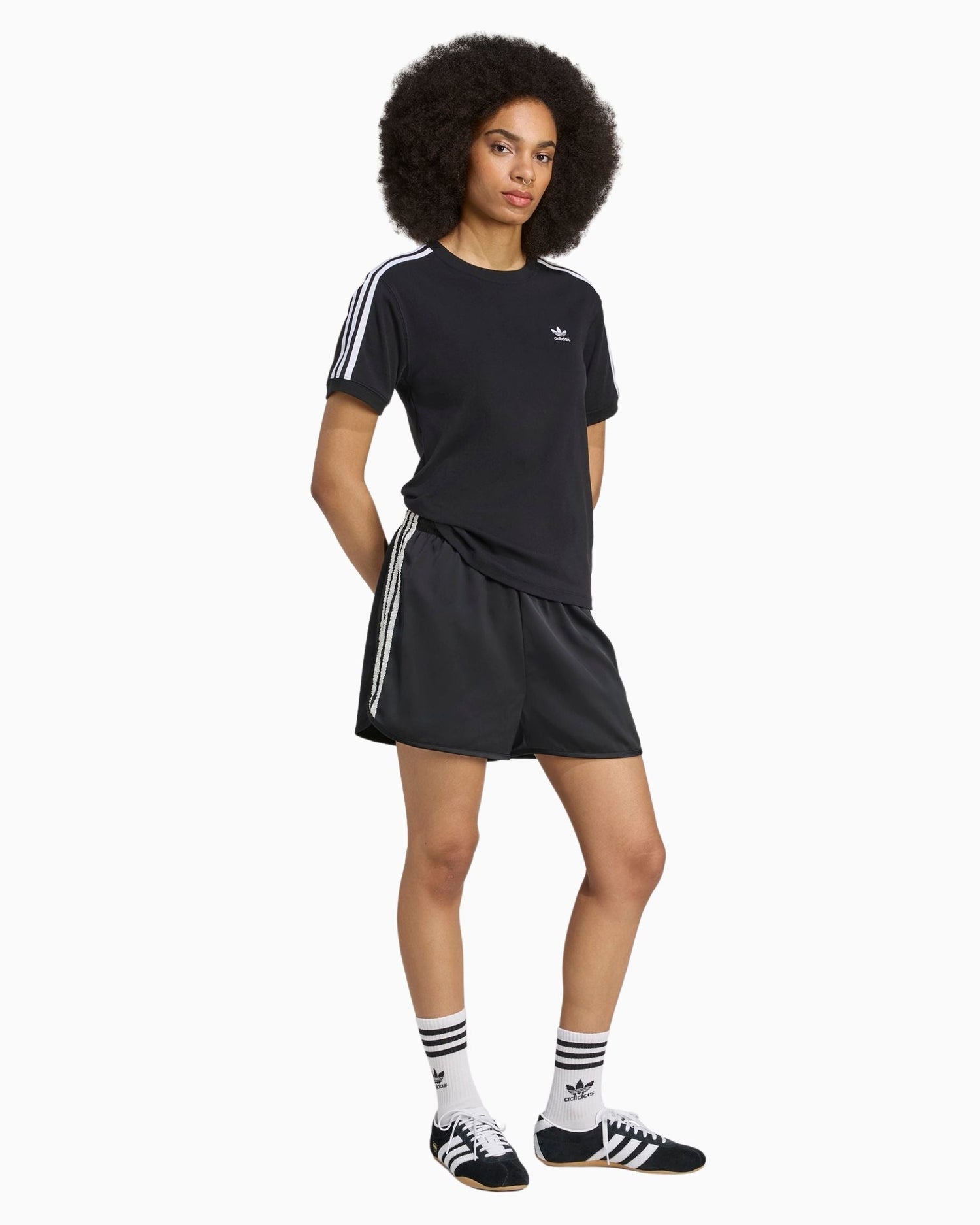 adidas Originals Satin Shorts Ruffle 3-Stripes Kadın Şort