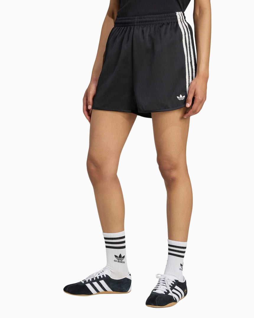 adidas Originals Satin Shorts Ruffle 3-Stripes Kadın Şort