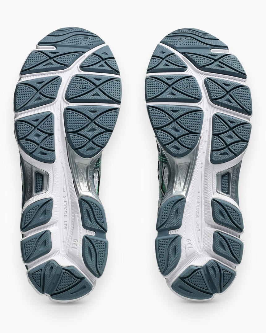 Asics GEL-Cumulus 16 Kadın Sneaker