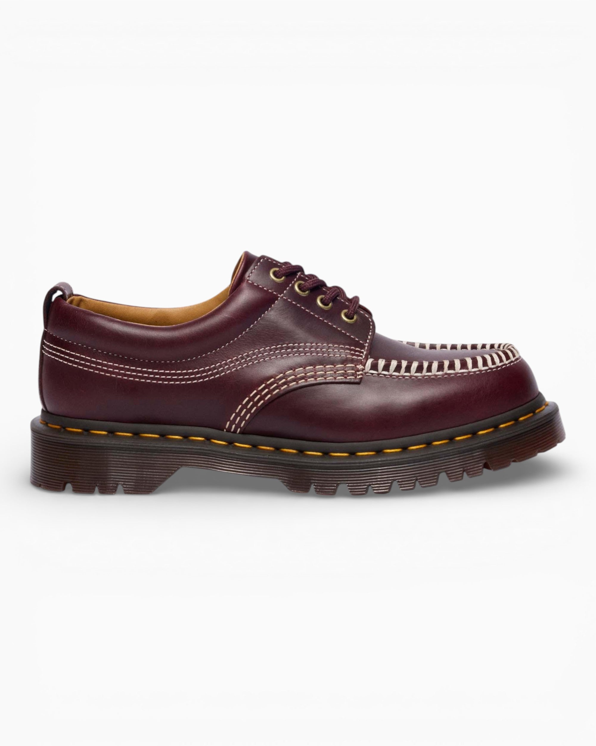 dr-martens-lowell-leather-moc-