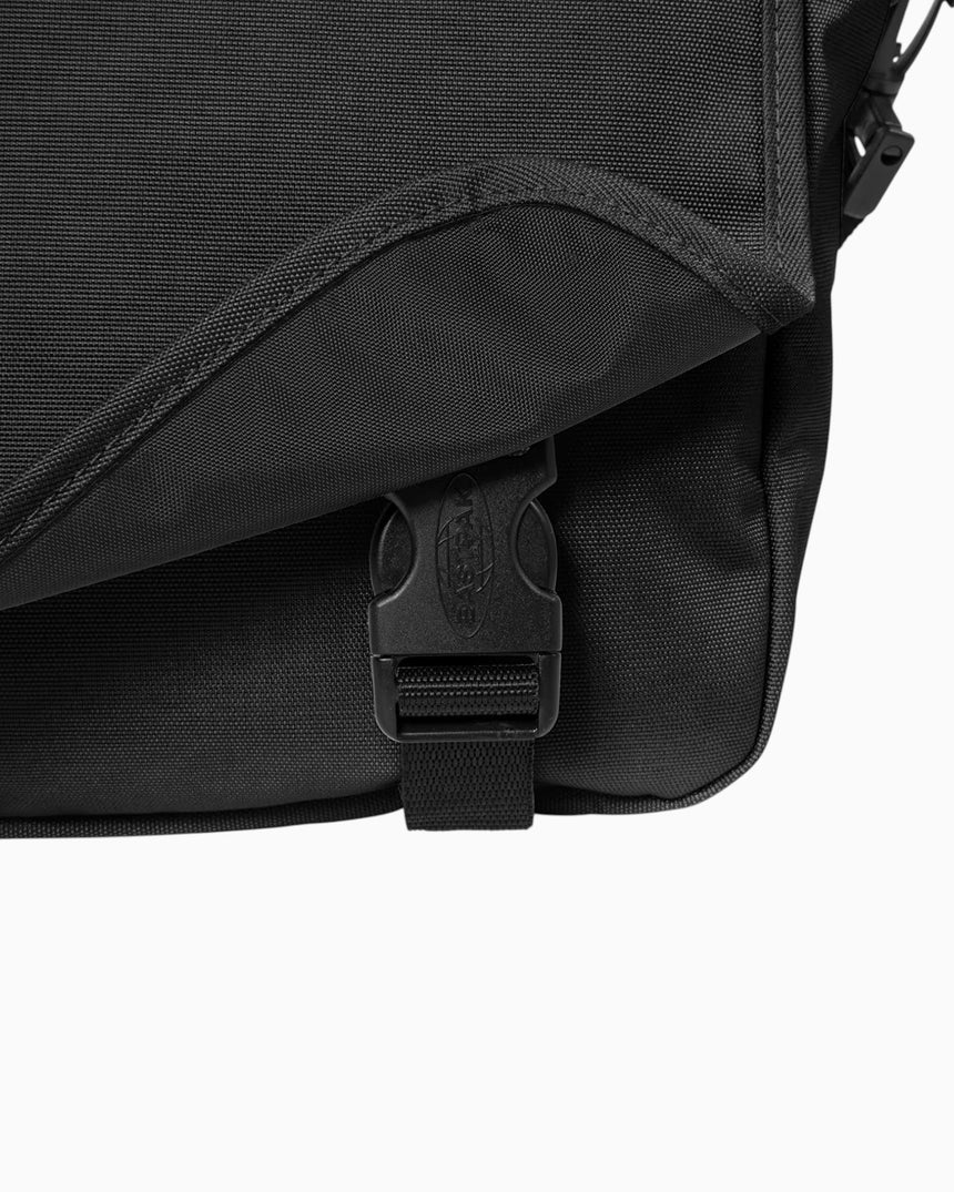 Eastpak JR Postacı Omuz Çantası