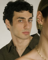 Esora The Hug Earcuff