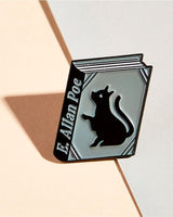 Judy Kaufmann E Allan Poe Pin