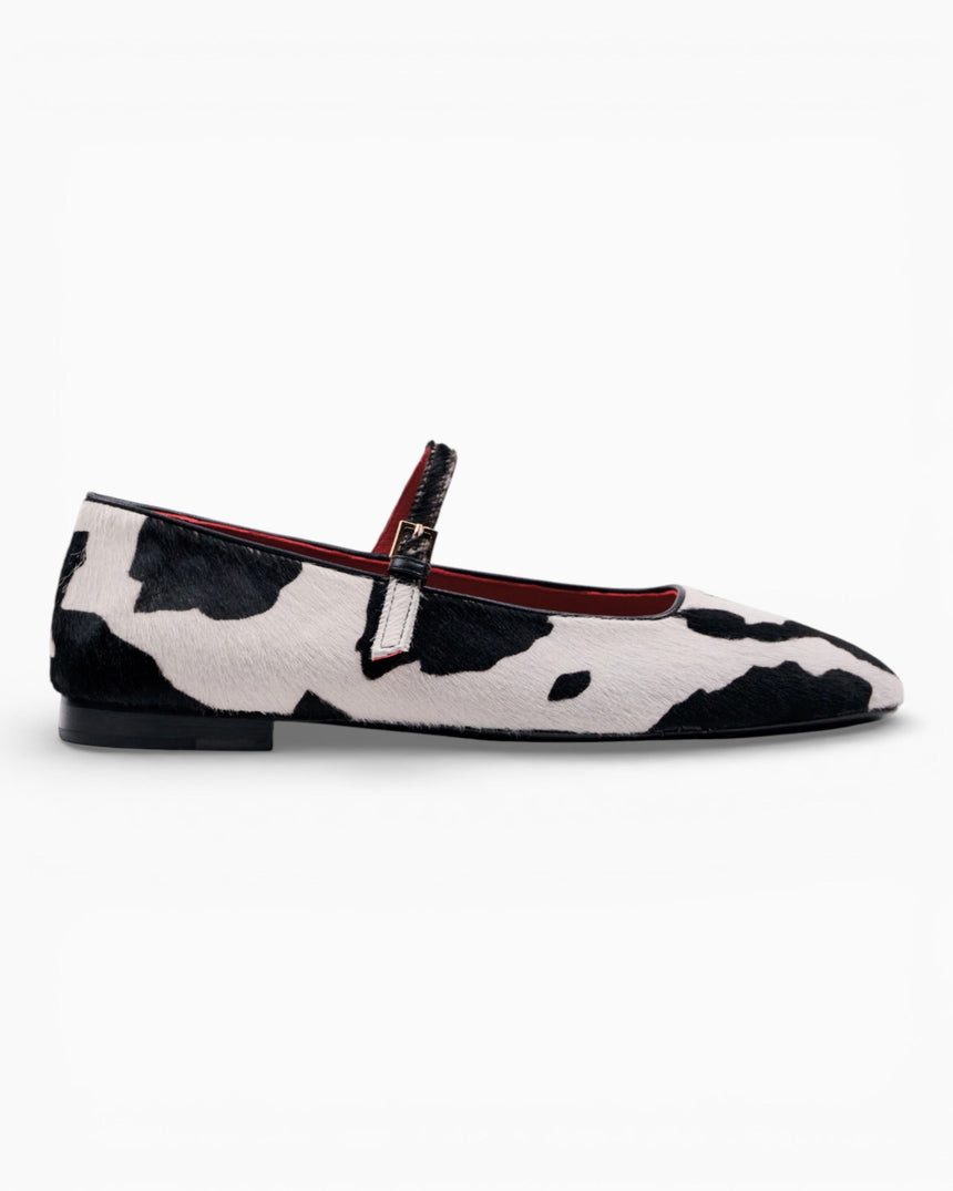 Kundura Pony Ballerina Black/White