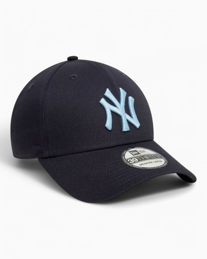 New Era NY Yankees League Essential 39THIRTY Şapka