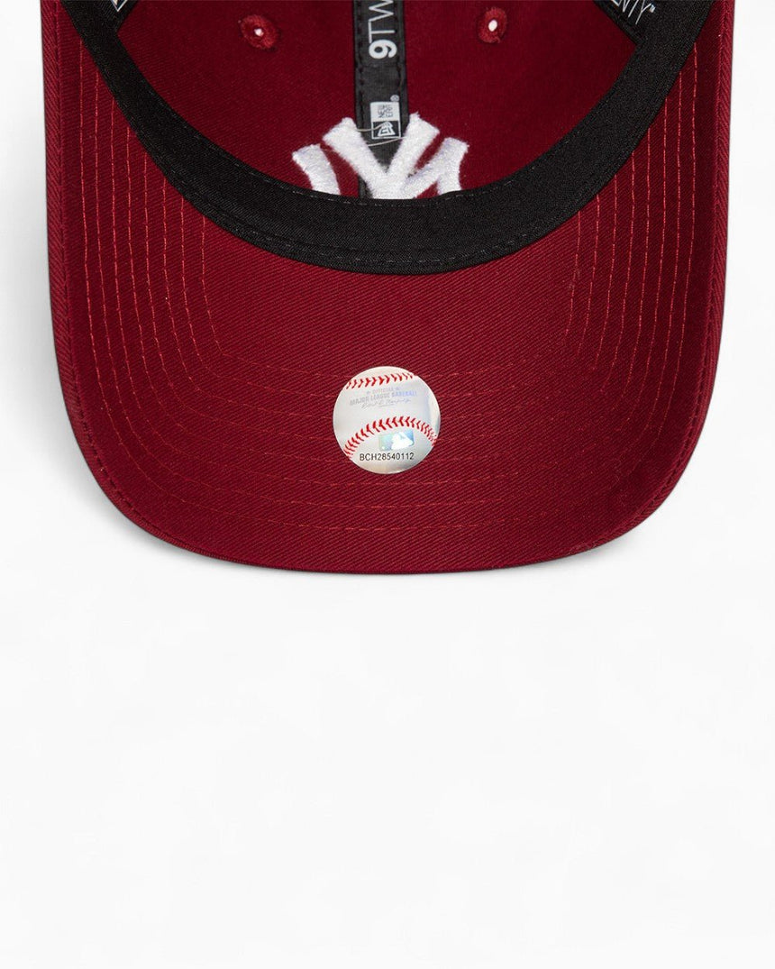 New Era NY Yankees League Essential 9TWENTY Şapka Dark Red