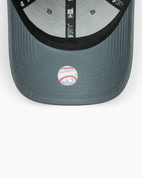 New Era NY Yankees League Essentials 9FORTY Şapka Grey