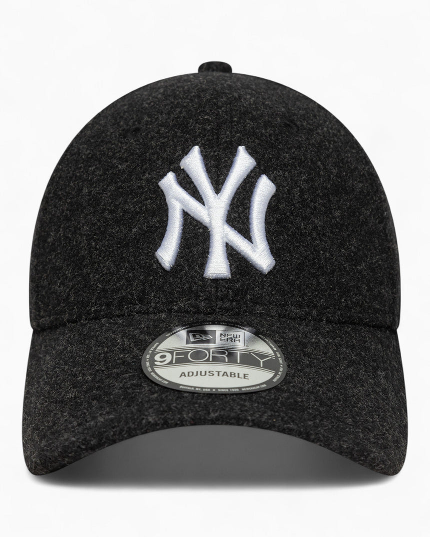 New Era NY Yankees Melton Wool 9FORTY Şapka Black