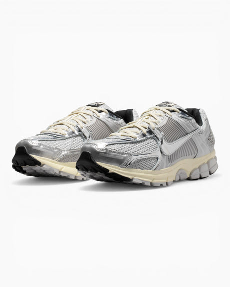 Nike Zoom Vomero 5 Kadın Sneaker