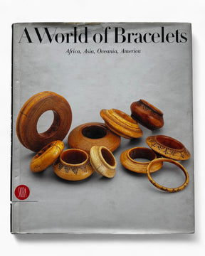 Pestil Books for vitruta A World of Bracelets