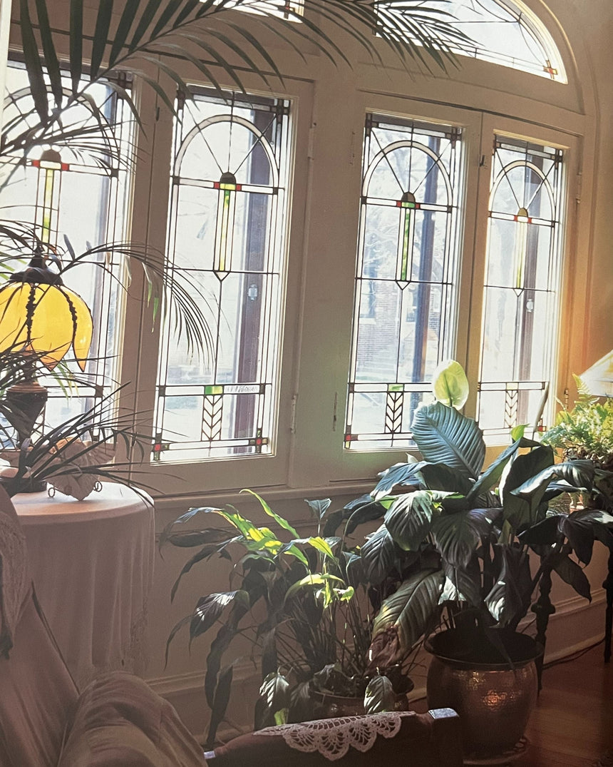 Pestil Books for vitruta American Bungalow Style