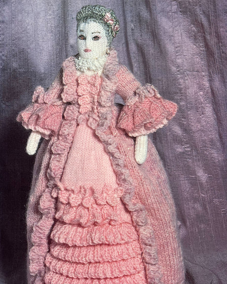 Pestil Books for vitruta Knitted Historical Figures
