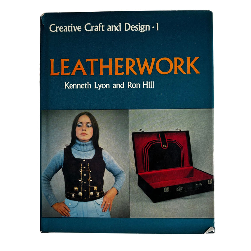Pestil Books for vitruta Leatherwork