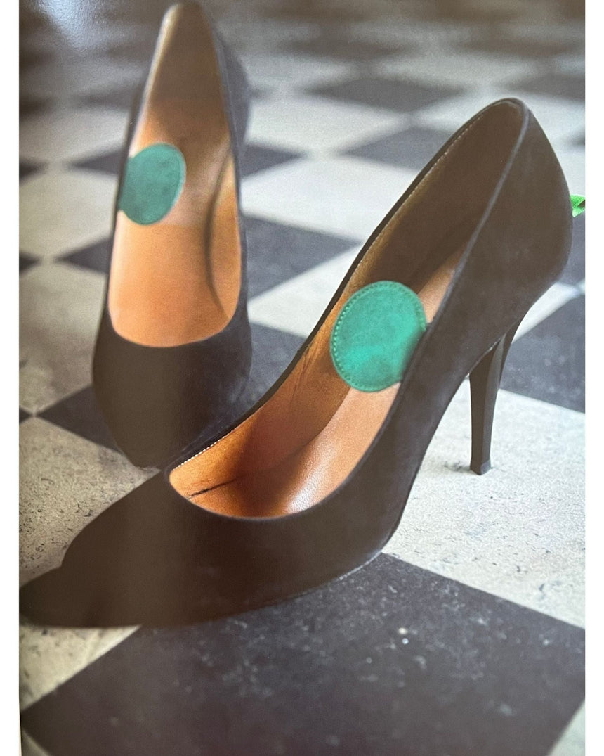 Pestil Books for vitruta New Shoes: Contemporary Footwear Design