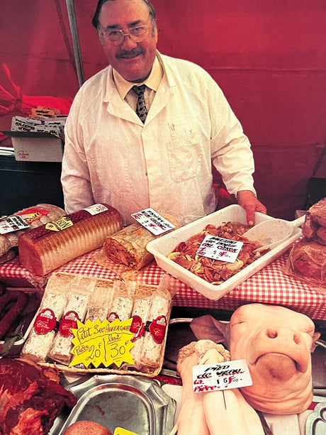 Pestil Books for vitruta Paris in a Basket: Markets - The Food and the People