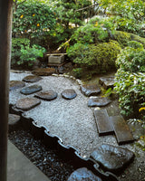 Pestil Books for vitruta The Modern Japanese Garden
