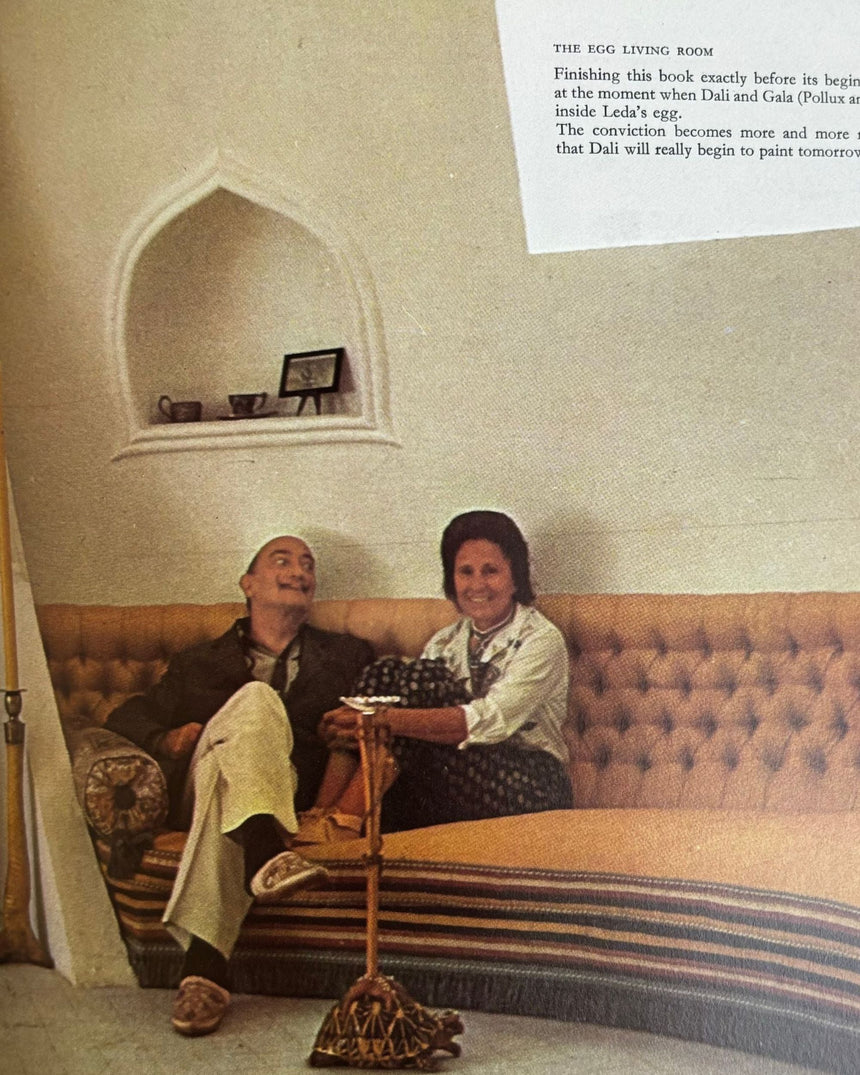 Pestil Books for vitruta The World of Salvador Dali