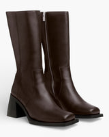 Prev KAREL X Kadın Bot