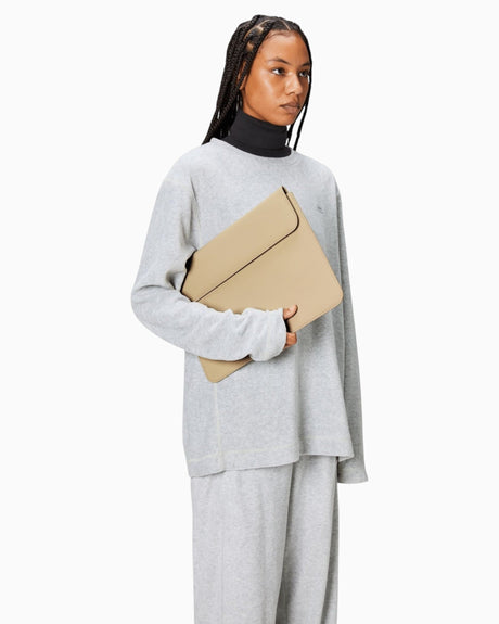 Rains Laptop Portfolio 15"