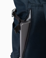 Sandqvist Icon Rolltop Sırt Çantası M Navy with black leather